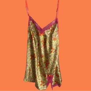 Victoria Secret vintage 2000's slip